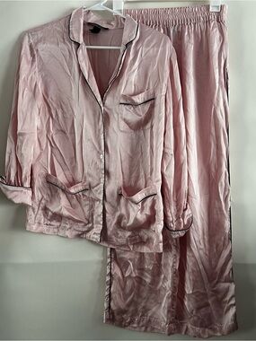 Victoria’s Secret 100% Mulberry Silk Pajama Set | Blush Pink | Black Piping | XS